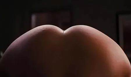 Seksowna piękność filmiki sex online z dziećmi